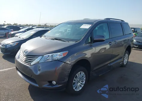 2013 Toyota Sienna Xle V6 8 Passenger from USA, damaged, VIN 5TDYK3DC8DS321239